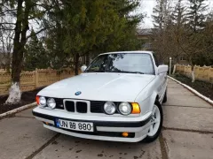 Număr de înmatriculare #unbb880 - BMW 5 Series. Verificare auto în Moldova