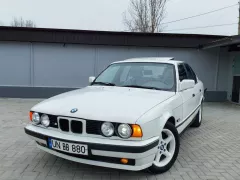 Номер авто #unbb880 - BMW 5 Series. Проверить авто в Молдове