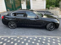 Număr de înmatriculare #kxn607 - BMW 3 Series. Verificare auto în Moldova